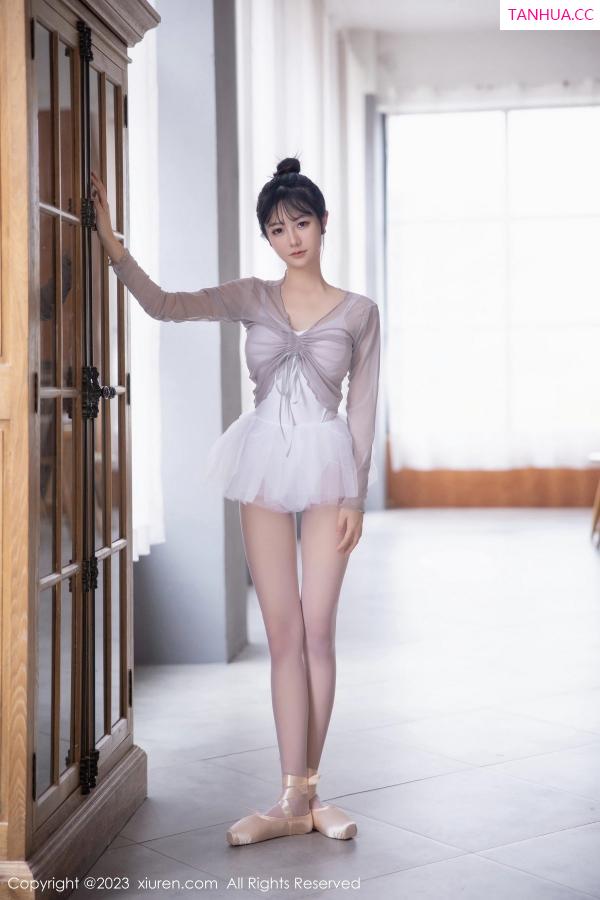   [XiuRen]高清写真图 2023.04.18 No.6592 谢小蒽 芭蕾舞蹈第3张图片